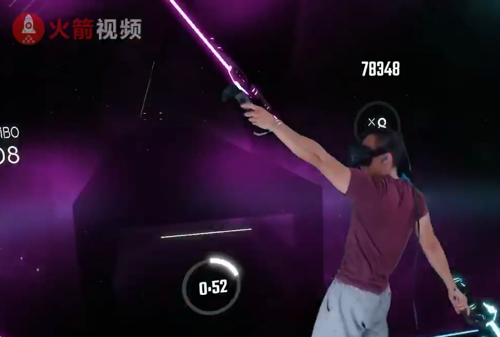国外小哥玩爆火VR音乐游戏节奏光剑Beat Saber,挑战大师级别难度...|大师|节奏|音乐_新浪新闻