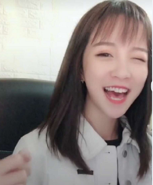 抖音一姐莉哥公然卖私号真爱粉交易后莉哥回复250