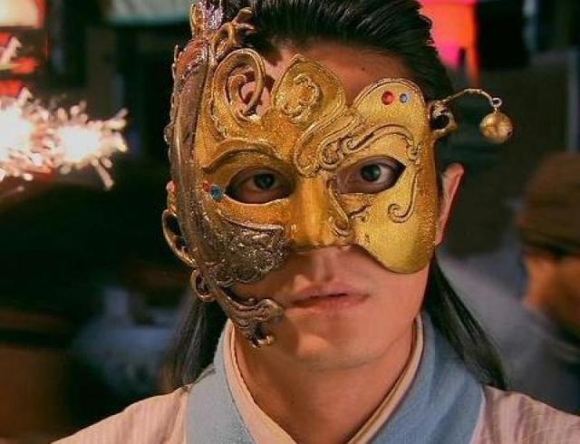 影视剧中戴面具的明星们:杨洋帅气,唐嫣可爱,朱一龙太撩人!