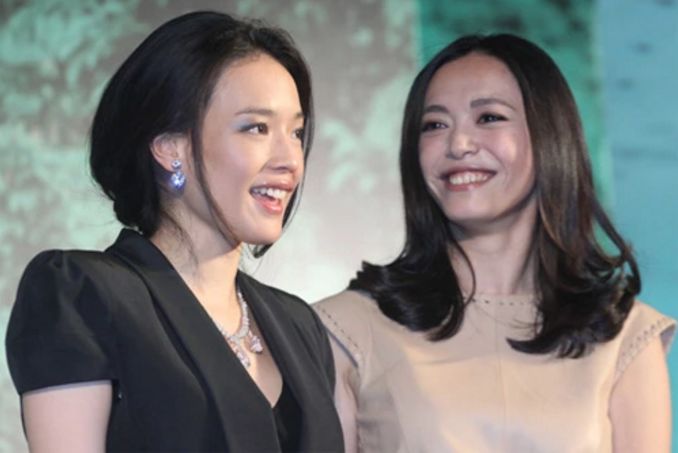姚晨舒淇九年前合照曝光,和如今差别却很大,都用缩唇手术