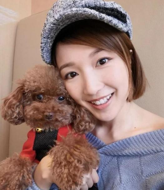 李泽楷女友郭嘉文晒近照,港姐出身的她颜值不输全盛时期的梁洛施