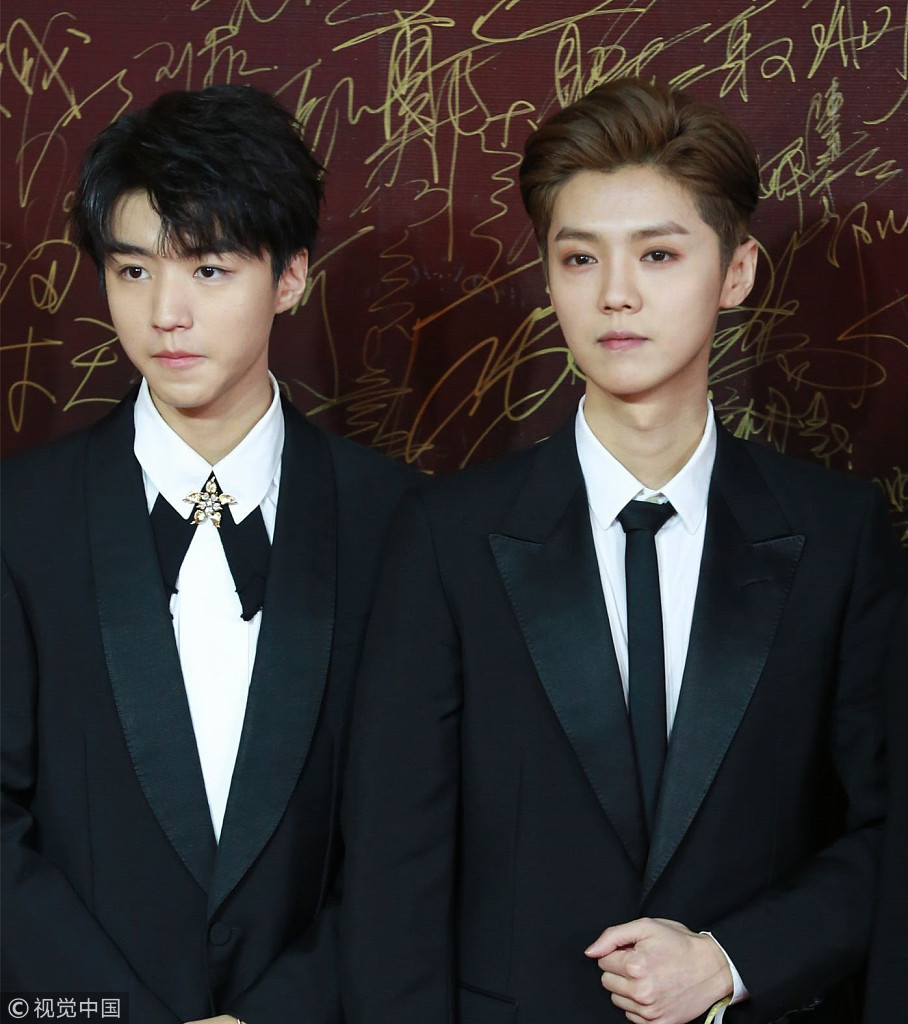 四大三小齐聚,神仙cp同框!华表奖的红毯击杀到我无法呼吸!