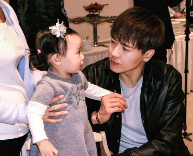 高云翔王晶面临剥夺人身自由,庭审结果均不认罪,延期至10月再审