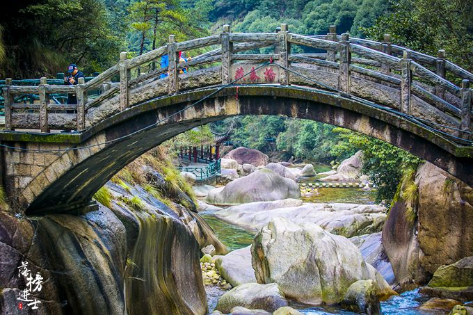 黄山芙蓉谷,这里是黄山下一处秘境,走在里面犹如仙境一般!