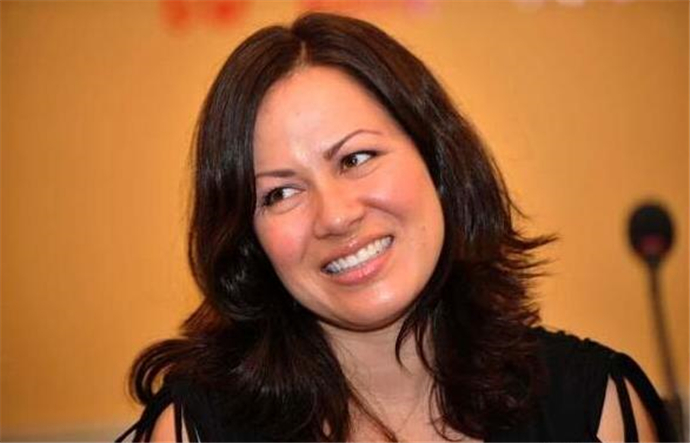 李香凝现在近况怎样为什么说李小龙还活着