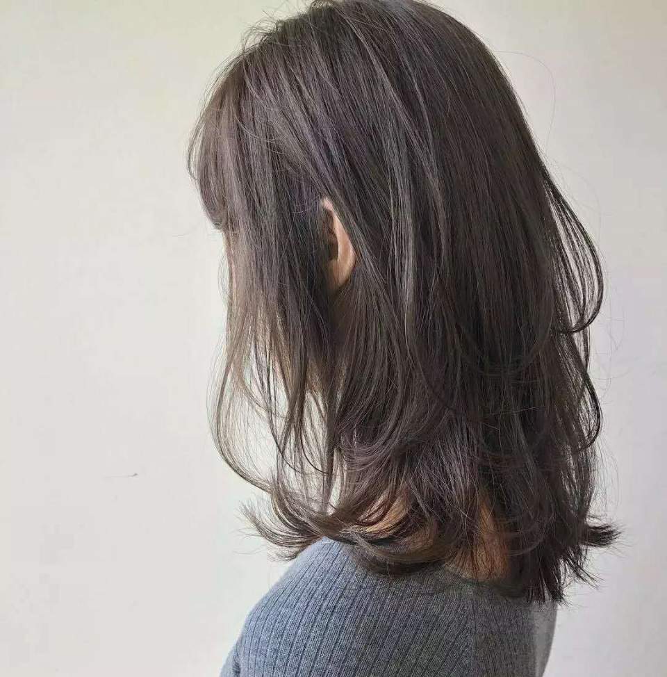 如何才能烫出优雅自然的轻熟风锁骨发?