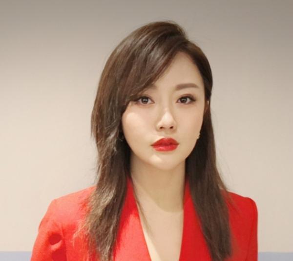 潘长江女儿潘阳曝光,大变样到不敢认!