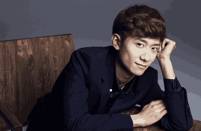 张一山的正牌女友不是杨紫, 也不是宋妍霏, 而是她, 网传已分手!