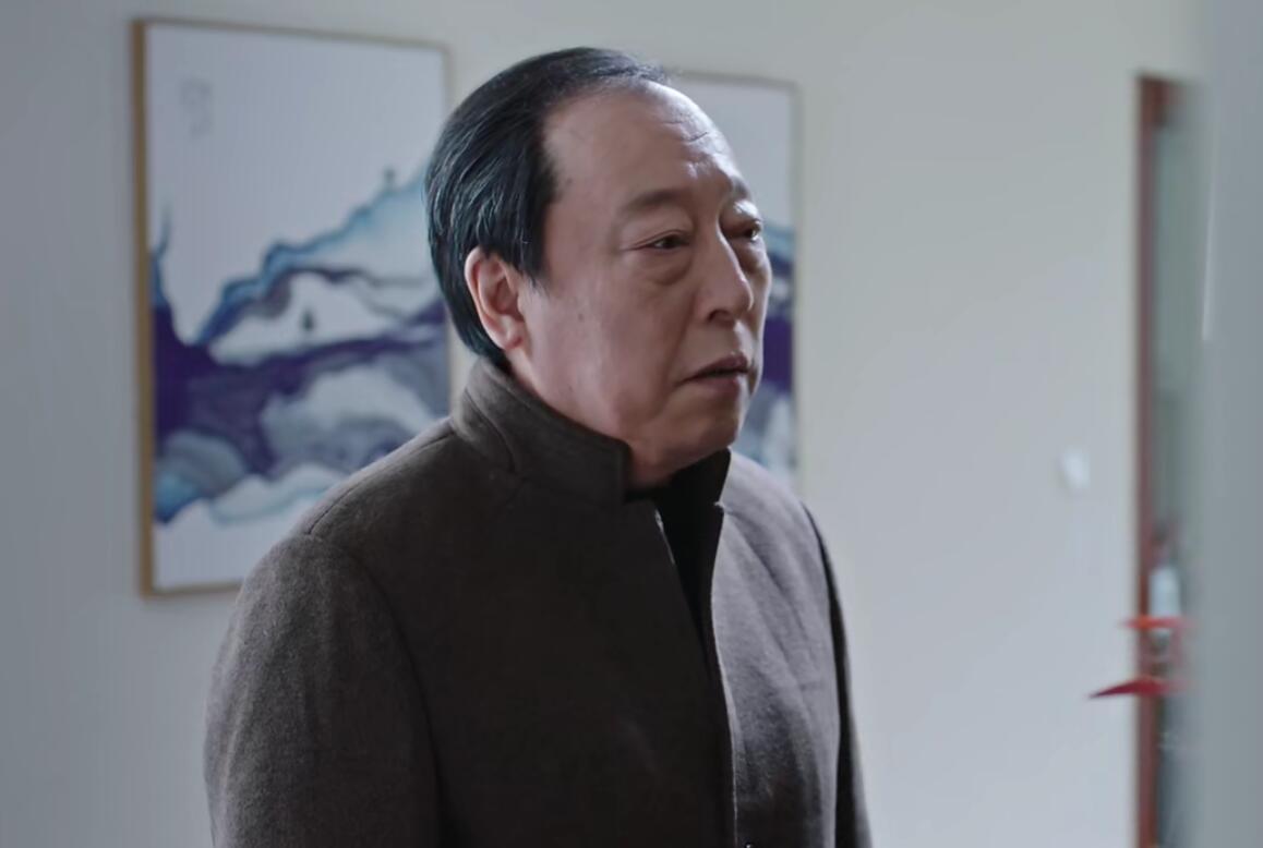 都挺好:苏大强穿帮笑场后期没剪,观众:这时候了你还笑得出来?