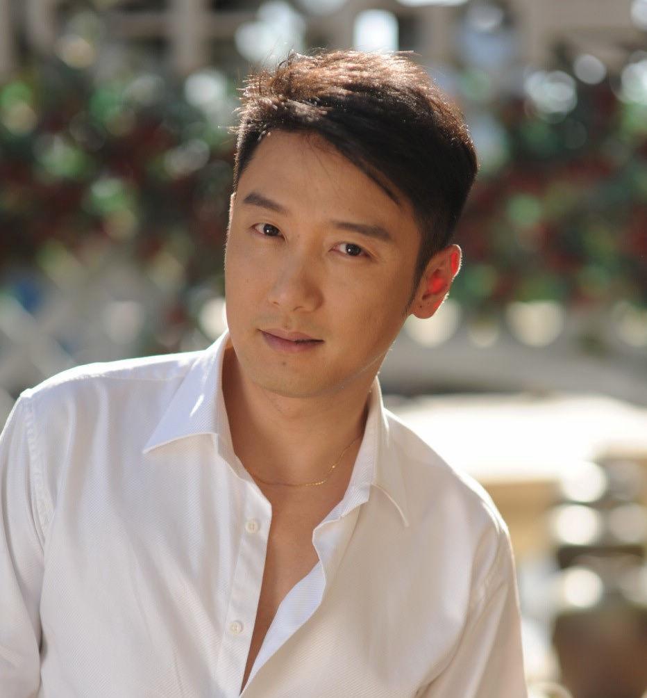 《芈月传》的他, 曾是央视主持人却转行做演员, 33岁凭演技获影帝