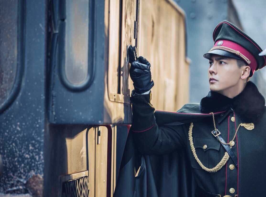 老九门的张大佛爷,沙海的张日山,盗墓笔记的小哥,关系和排名