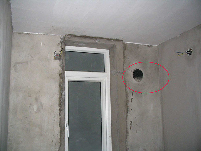 卫生间装修万万要留这个孔,听完老师傅分析,才知家里装错了!