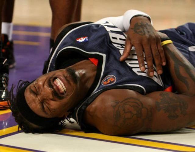 美媒晒07年nba老照片, 还记得这个被拜纳姆肘击的猫王吗?