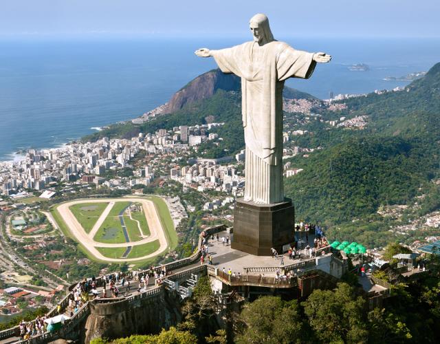 印度国土面积不及美国的三分之一,人口却比美国多10亿