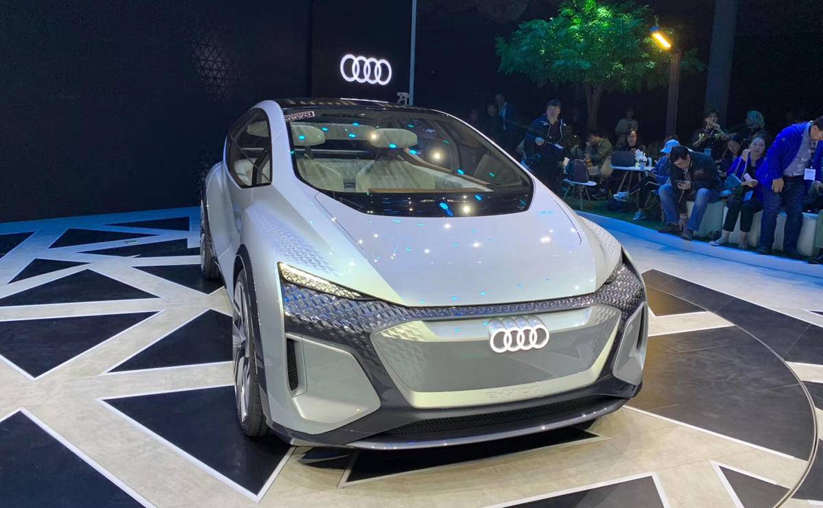 纯电驱动配合l4级自动驾驶,奥迪ai:me概念车迎全球首秀