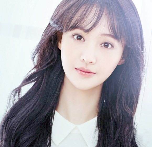 28岁的郑爽:不仅漂亮,而且努力,确实值得我们学习,你说呢