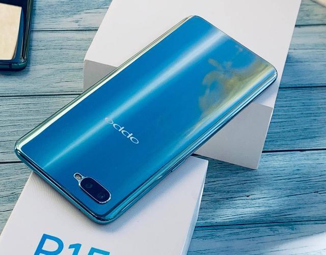 Oppo R15x凭实力圈粉 收获至高口碑不是没道理 财经头条
