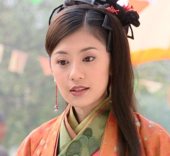 《倚天屠龙记》中的赵敏,其它戏中也很漂亮,不同的角色不同的美