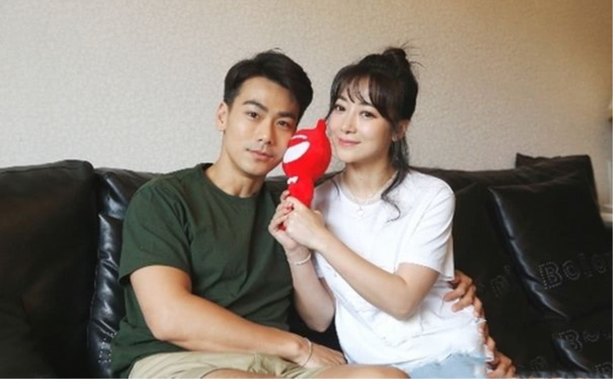 出道十一年演了十九部作品可发展到现如今他妻子都比他红