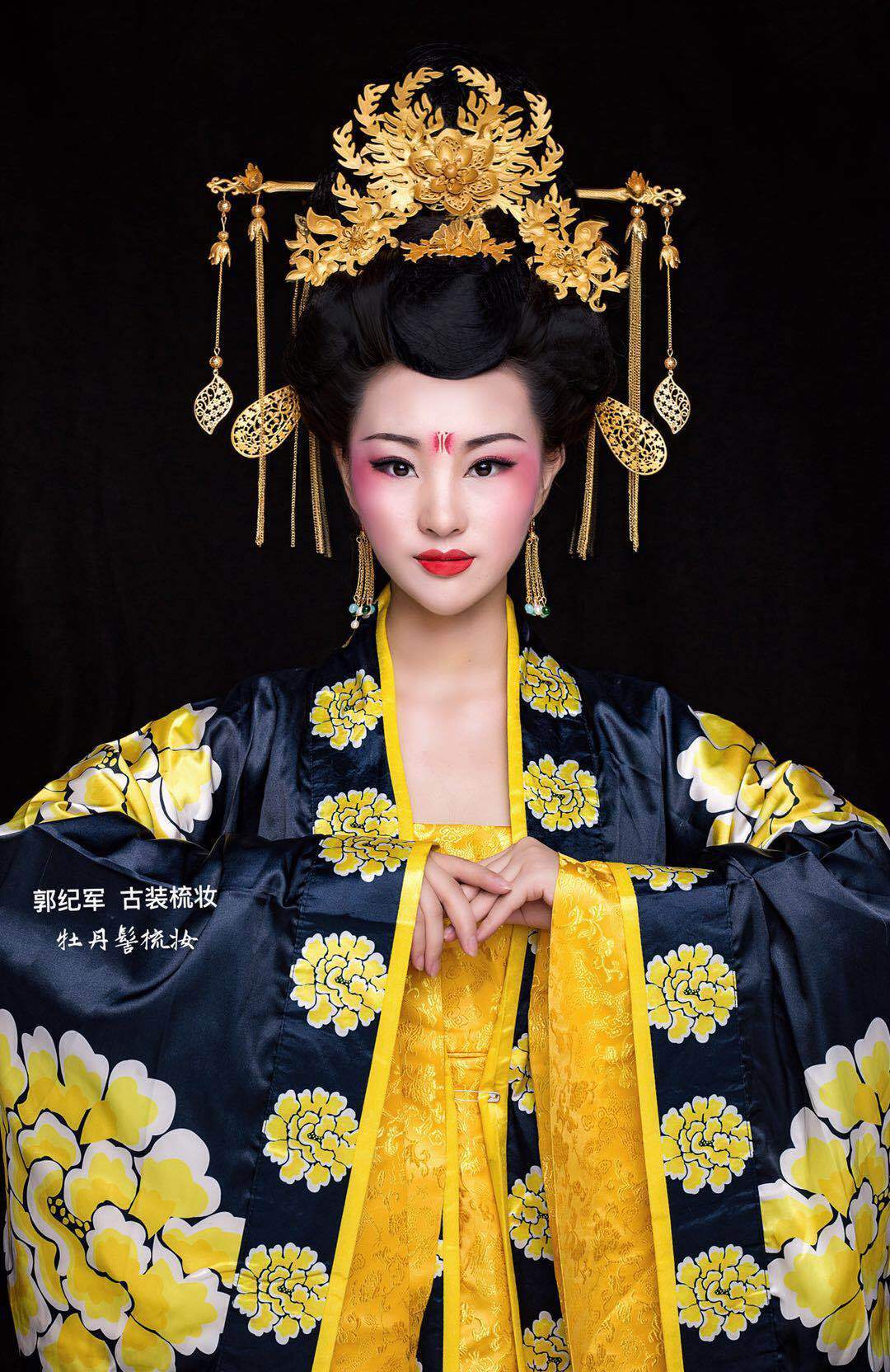 中国化妆名师|郭纪军全国巡讲苏州站:浪漫尚呈化妆摄影培训学校