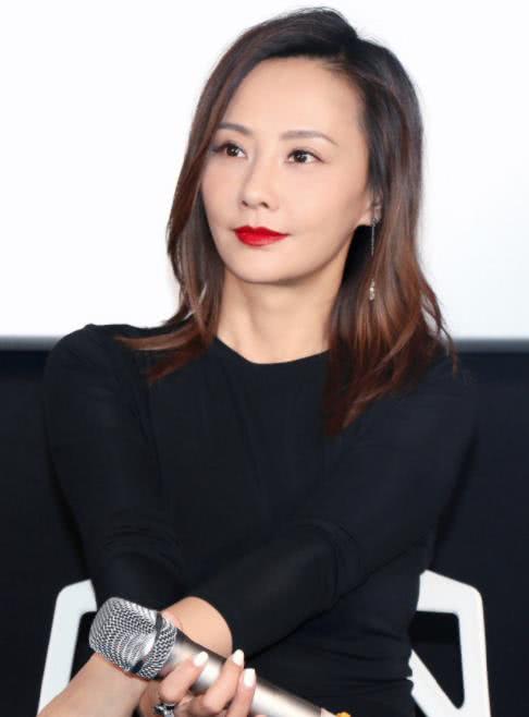 吴奇隆前妻近照曝光,41岁仍清纯动人,美貌外表不输女神刘诗诗|马雅舒