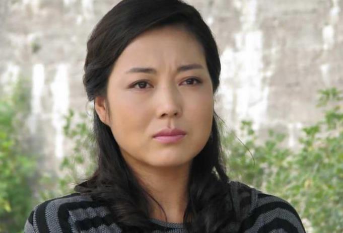 老公意外去世,我把小叔子抚养大,小叔子结婚,他的做法我懵了