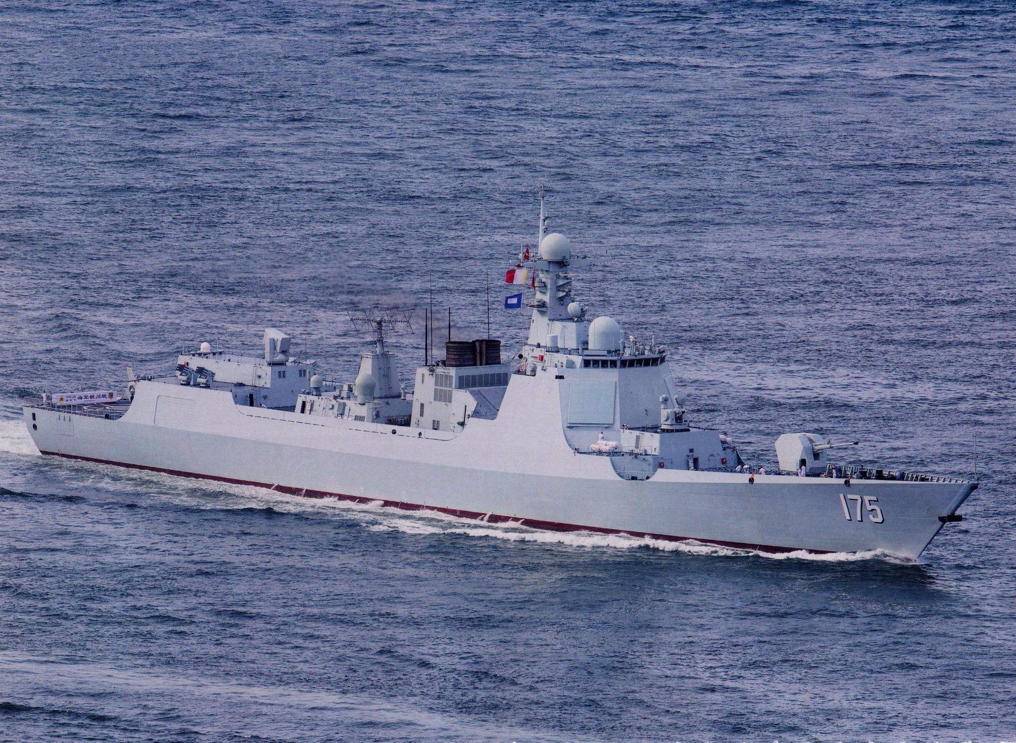 这是我国第10艘服役的052d型驱逐舰,也从侧面展现了这款