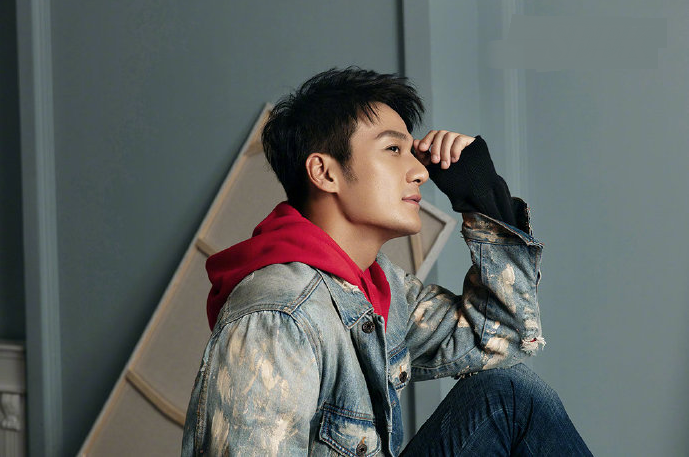 王柏川张陆大变样,穿红配绿帅得惊艳众人,黑白搭配更是潮翻天