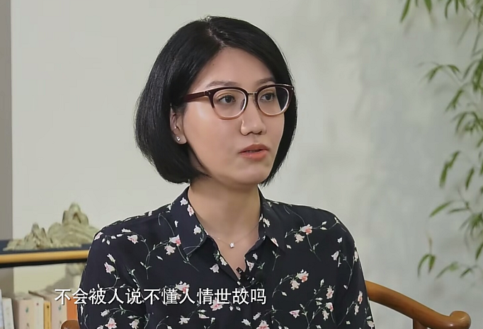 周杰坐镇立场将访谈对话升级为心理博弈易立竞称差点败阵