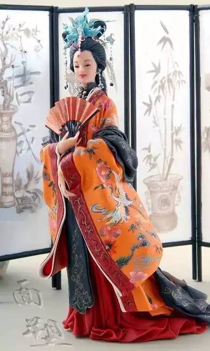 倾国倾城的面塑美人