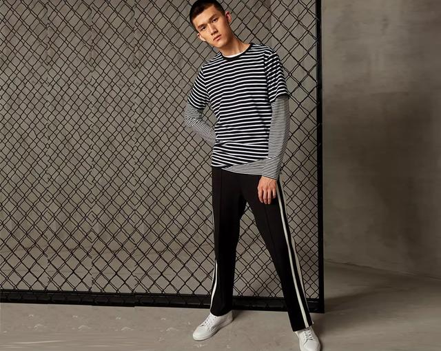 海魂衫搭配什么裤子好看,这3条裤子不妨试,不爱捯饬也有高逼格