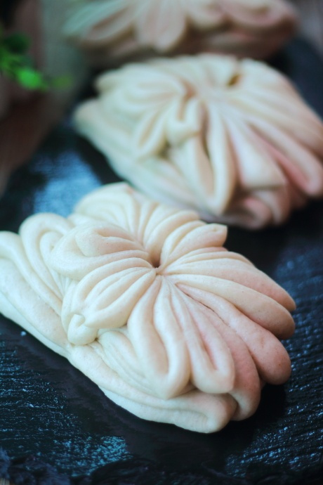 这面食我家天天吃怎么吃都不腻一根筷子轻松搞定貌美如花的莲花卷