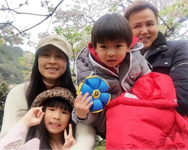 林瑞阳|曾哲贞|近照_新浪新闻