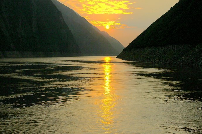 三峡日出的那一刻,醉了!