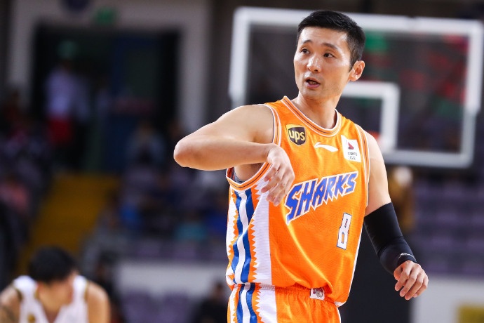 cba第三位万分先生属于刘炜!历尽千帆终破纪录,生涯已无憾