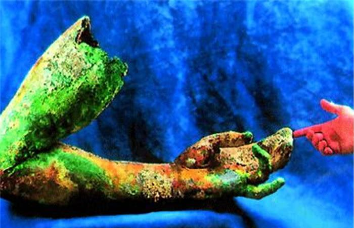 海底发现金属手臂?在30w年前发生过什么?史前核战争真存在?