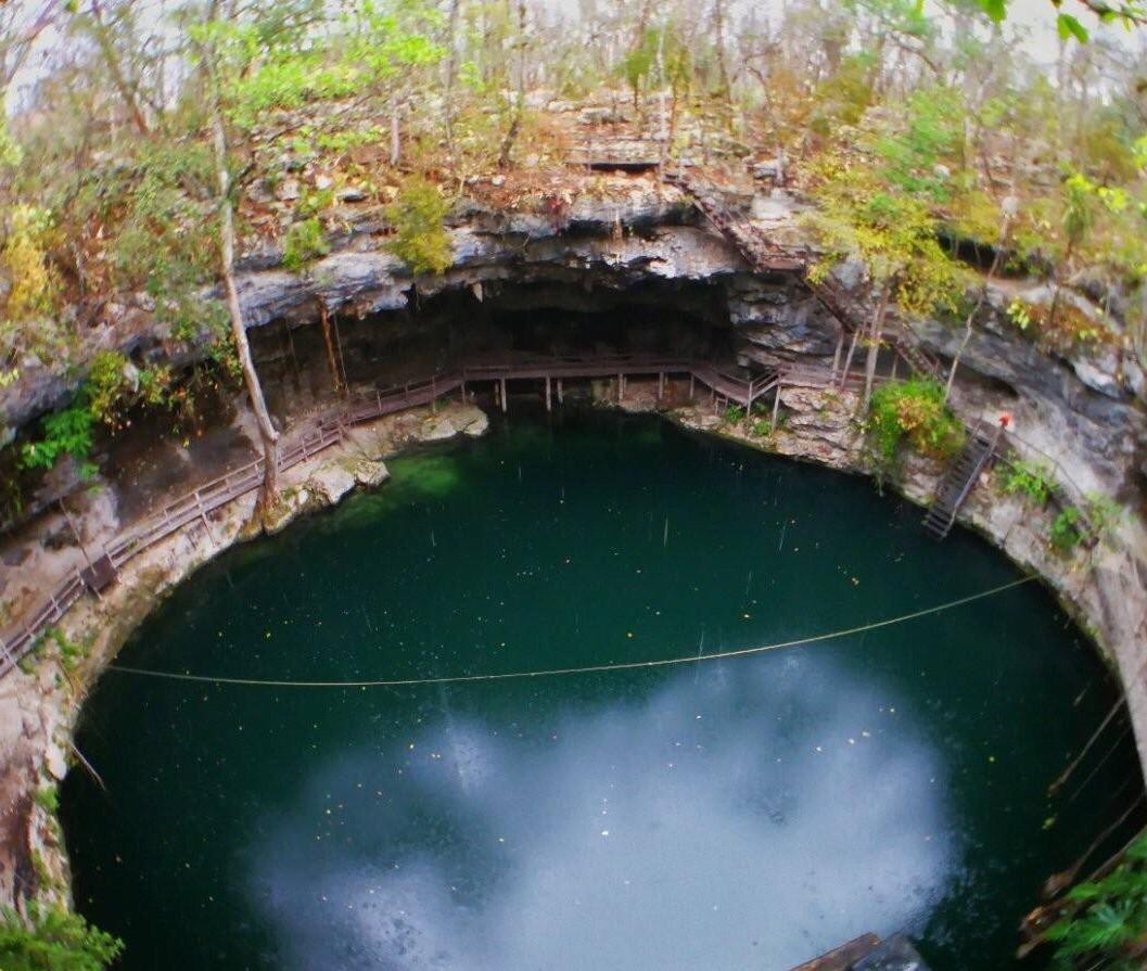 科学家发现一处神秘水潭,或将解开谜团