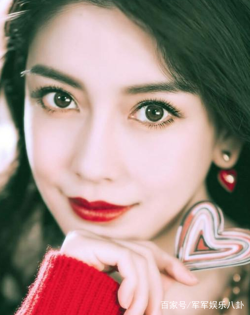 谈论娱乐圈眼睛好看的明星朱一龙和杨幂上榜而她的最深邃勾人