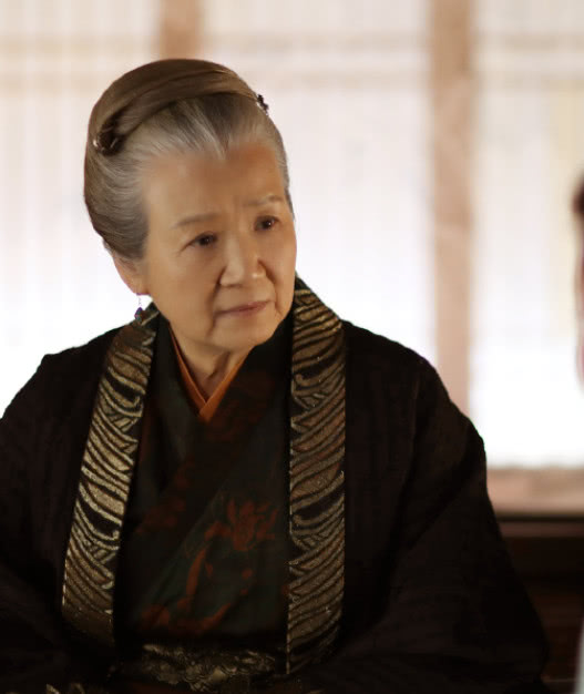 因搭档而被熟知,如今75岁还在拍戏,网友:生命如戏全靠演技