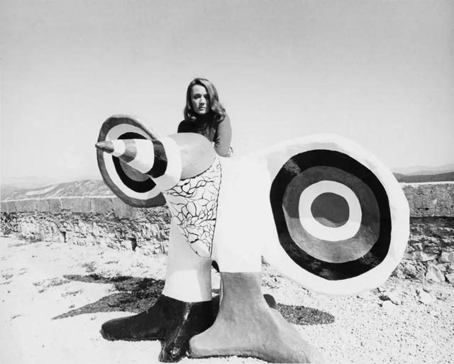 人民艺术| 二十世纪传奇女艺术家妮基·圣法勒及她的花园奇境