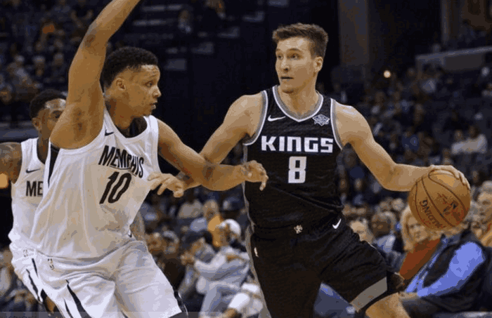 NBA伤病报告: 独行侠锋线巴恩斯训练受伤, 无