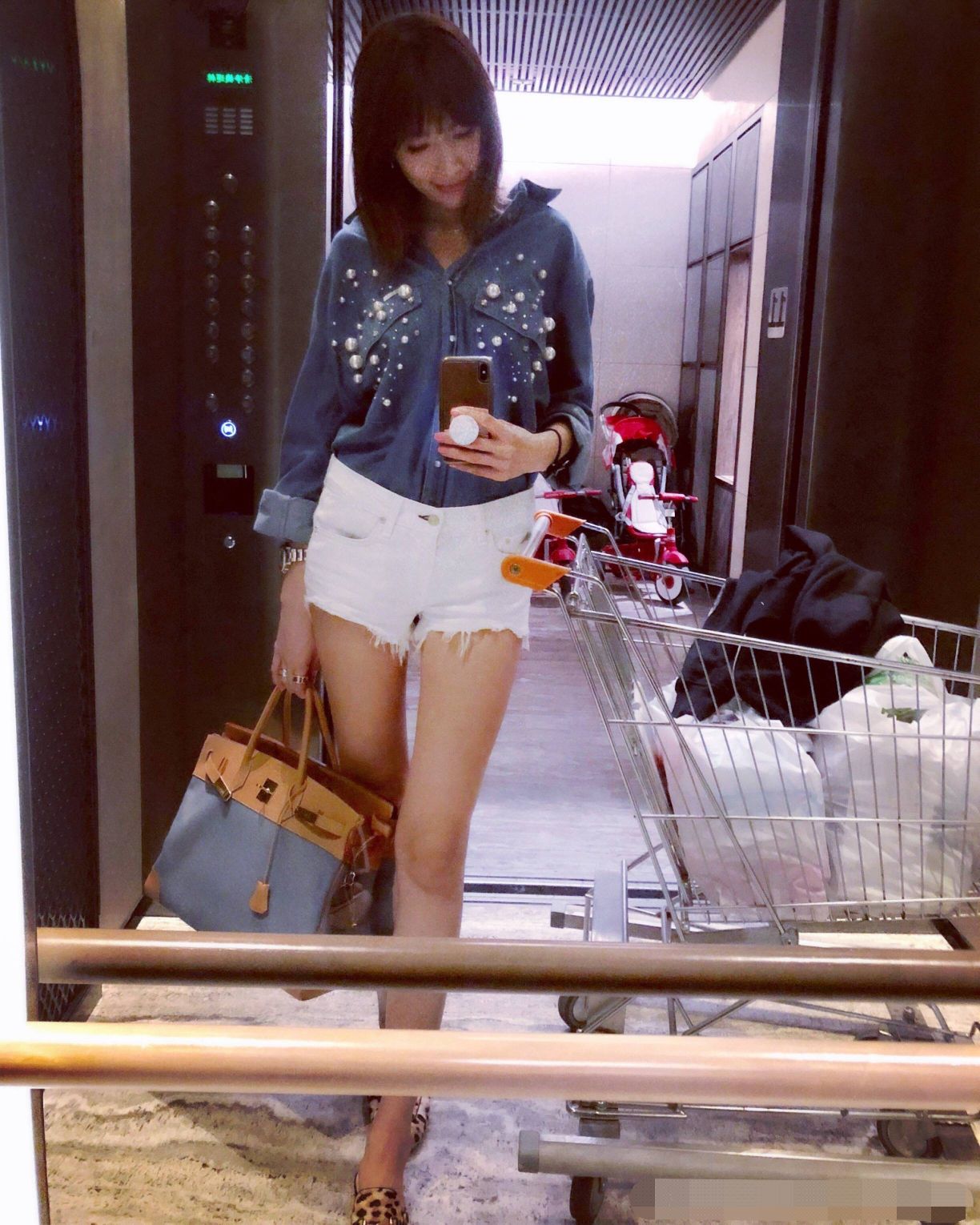 林志颖34岁妻子近照,生了3个孩子还这么嫩,网友:冻龄夫妻!