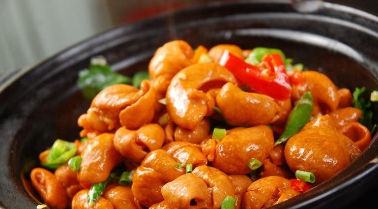 红烧猪大肠先腌还是先焯水很多人步骤错误难怪腥味重