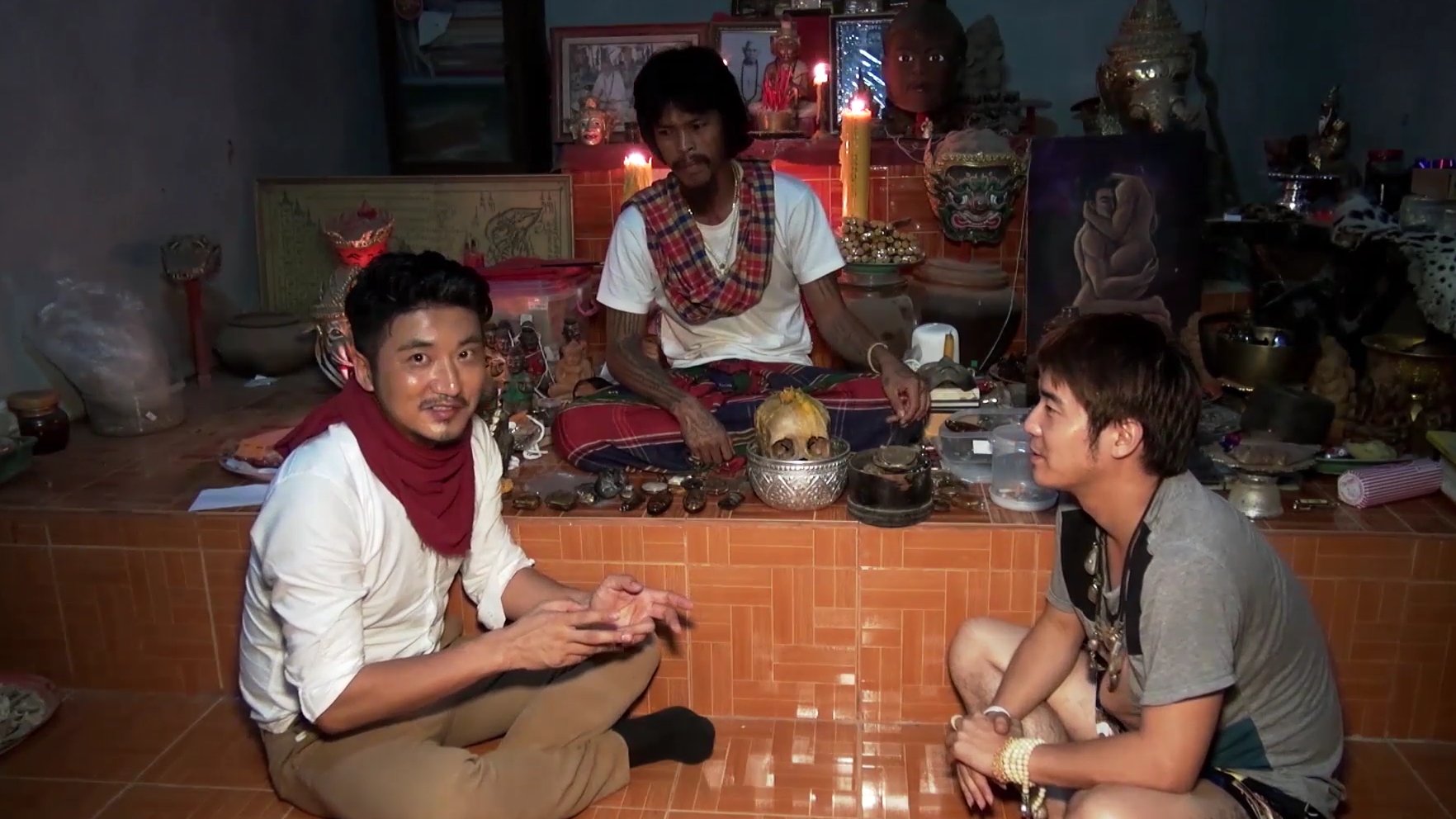 千万注意!泰国佛牌不能乱戴,阴牌绝对不能戴脖子!