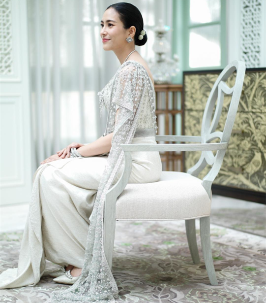 泰星push婚后晒老婆新娘妆含义,jui姐两张图片惹人泪奔!