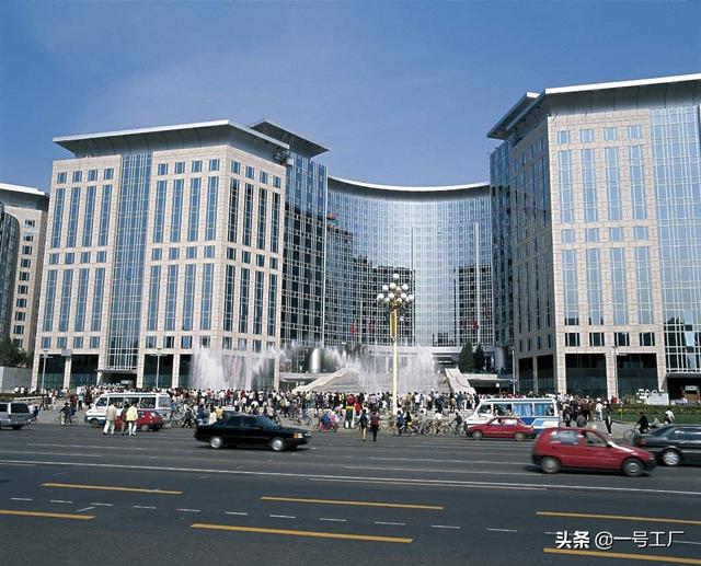 还有25年被收回,他的20亿项目却还能用960年|东方广场|李嘉诚|周凯旋