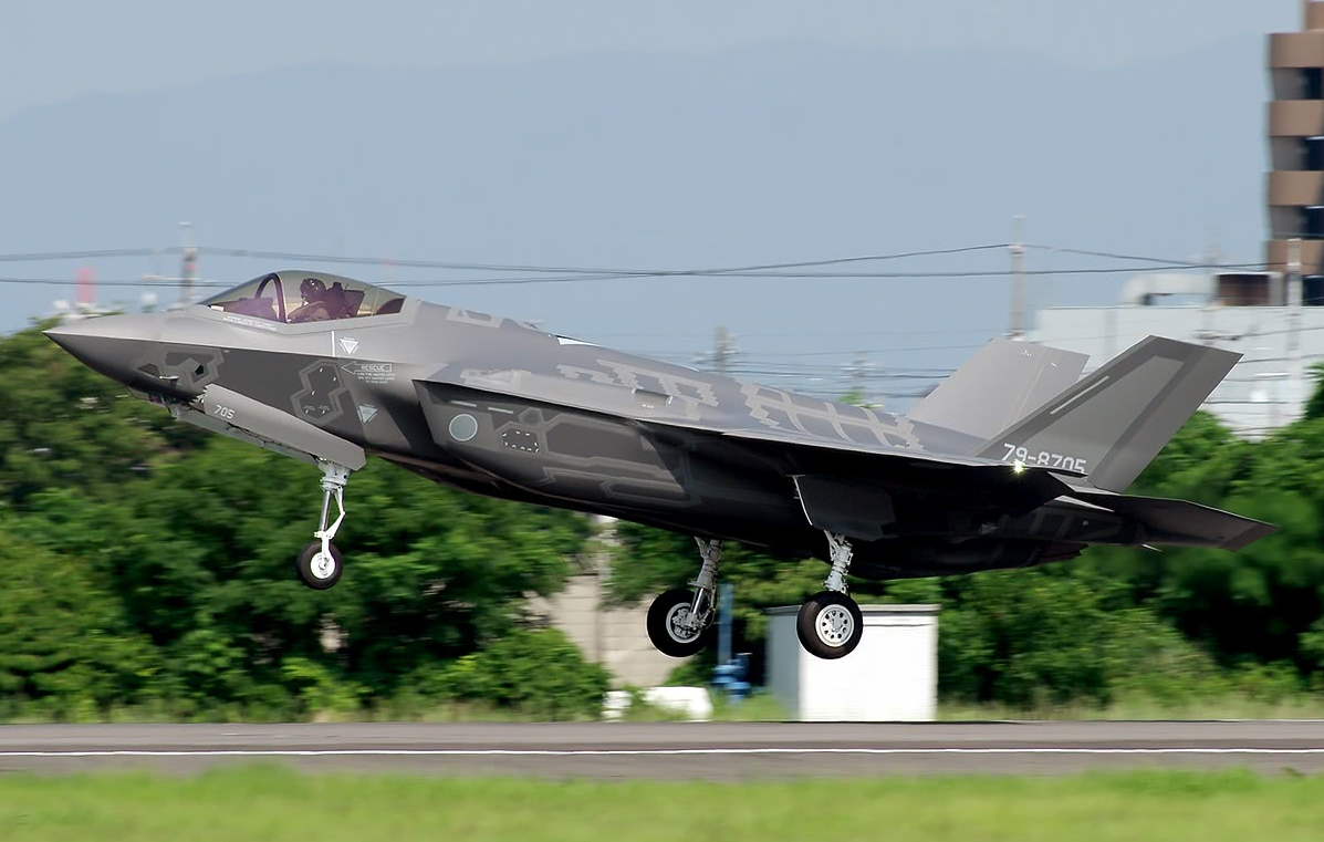 美日惊出冷汗:日本f35机密零件沉入公海,或有不明船只去打捞