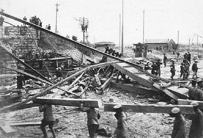 皇姑屯事件老照片日本人抓拍下爆炸瞬间张作霖被炸成重伤去世