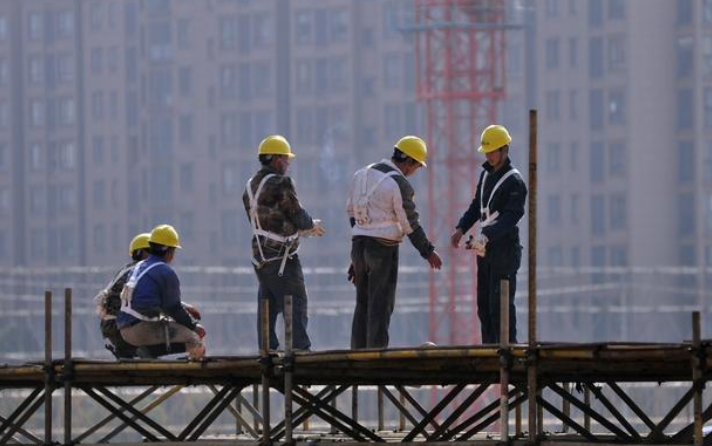 包工头:不欠农民工的工资?那我工程款讨不到,谁来管?