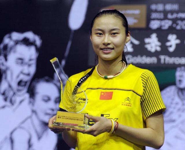 奥运会无冕之王,30岁貌美如花仍单身|张宁|王仪涵|羽毛球_新浪新闻